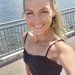 Meet your Posher, Carly